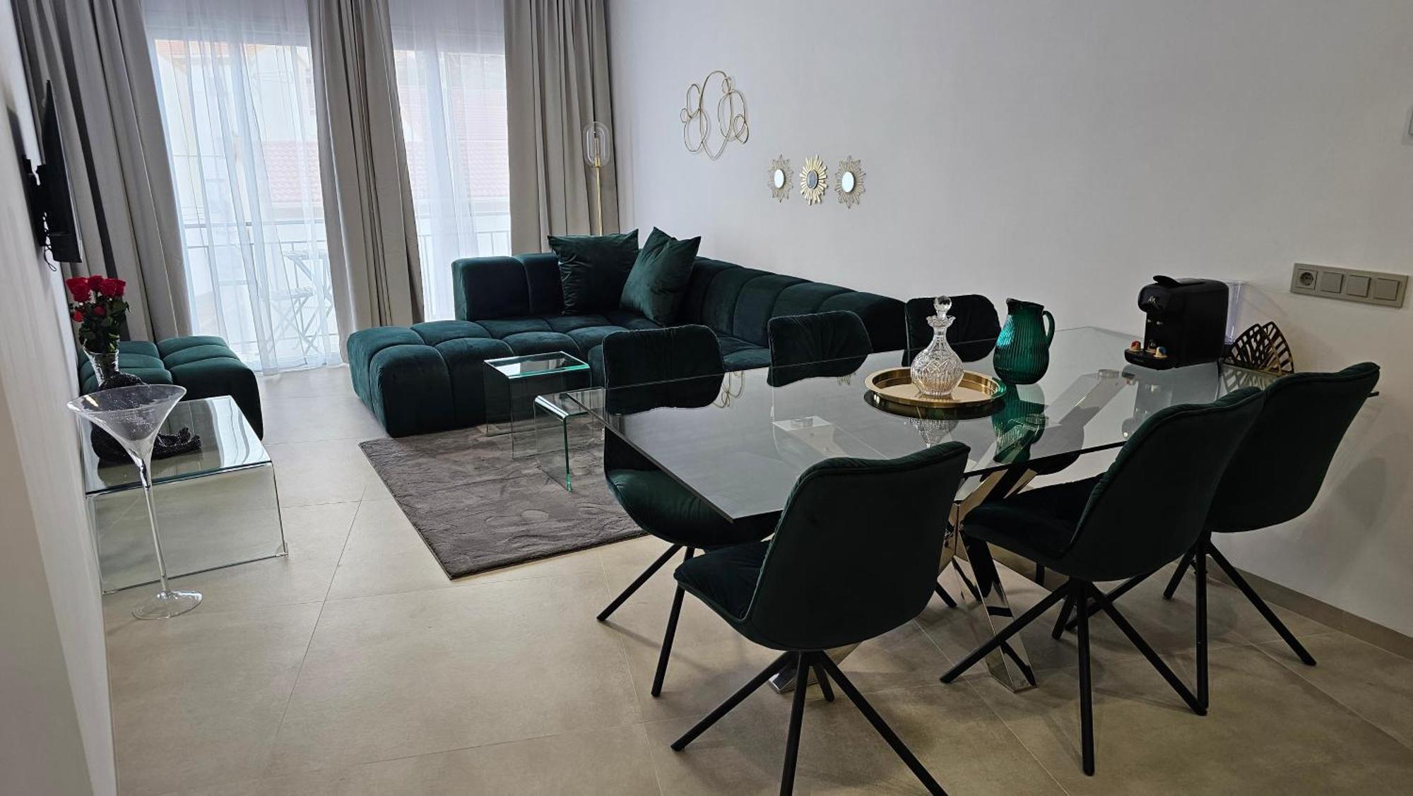 Apartamento Oasis Jacuzzi Retreat Marbella Exterior foto