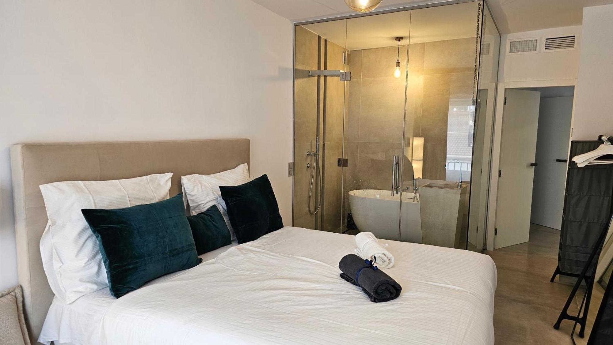 Apartamento Oasis Jacuzzi Retreat Marbella Exterior foto