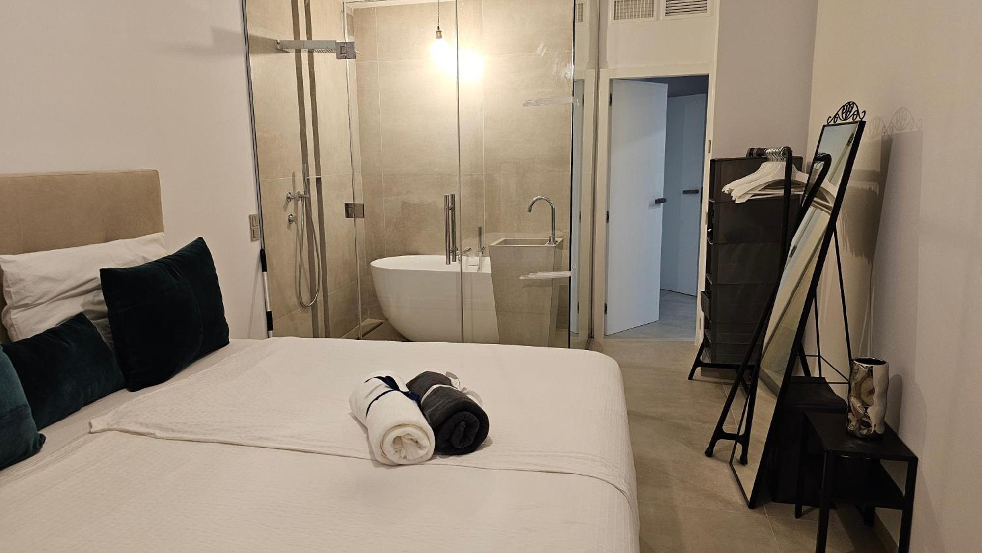Apartamento Oasis Jacuzzi Retreat Marbella Exterior foto